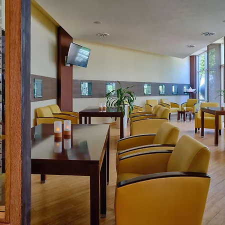 Dorint Strandhotel Binz/ruegen 4* Binz