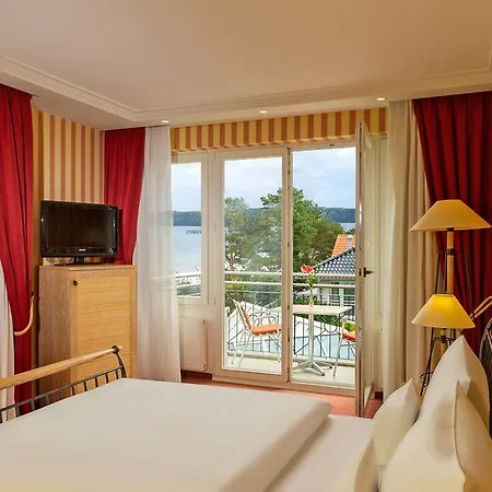 מלון Dorint Strandhotel Binz/ruegen 4*